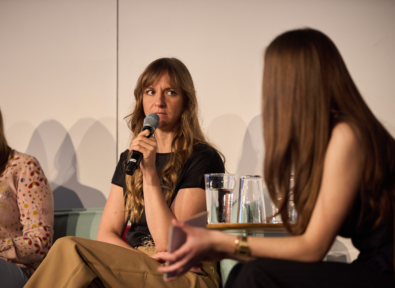 Beatrice Aretz speaking at Female Entrepreneurship Summit.